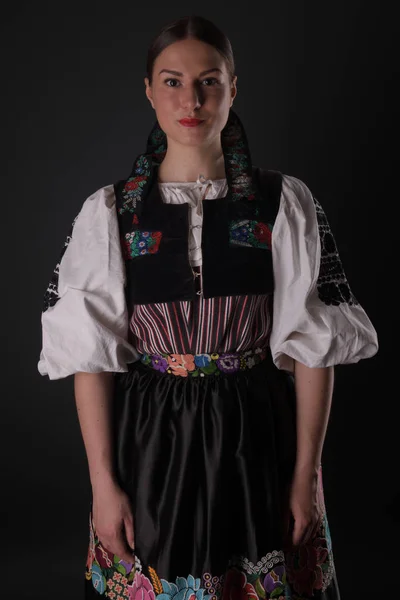 Folklore Slovaque Fille Folklorique Slovaque Portrait Studio — Photo