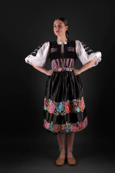 Folklor Słowacki Słowacka Dziewczyna Folkloru Portret Studio — Zdjęcie stockowe