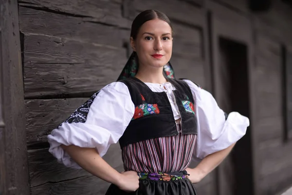 Folklor Słowacki Słowacka Dziewczyna Folkloru — Zdjęcie stockowe