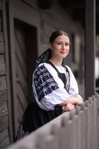 Slowakische Folklore Slowakisches Folkloremädchen — Stockfoto