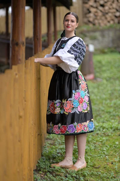 Folklor Słowacki Słowacka Dziewczyna Folkloru — Zdjęcie stockowe