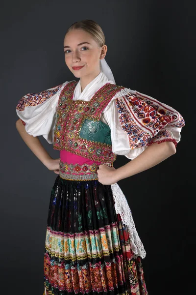 Slovakiska Folklore Folk Dansare Flicka — Stockfoto