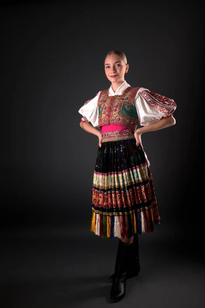Folklore Eslovaco Chica Folklore Eslovaco — Foto de Stock