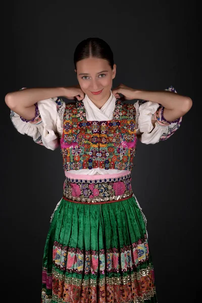 Slovenský Folklór Tradiční Ženský Kostým — Stock fotografie