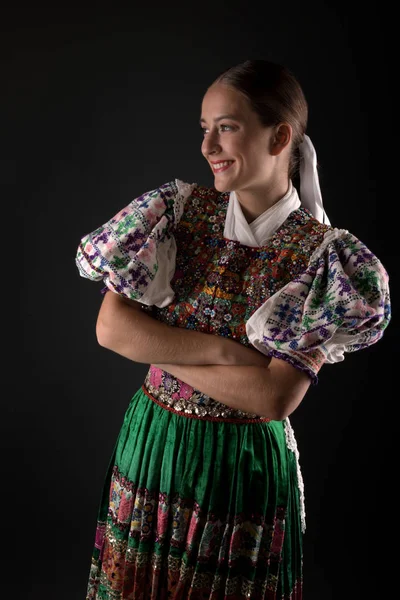 Folclore Eslovaco Traje Mulher Tradicional — Fotografia de Stock