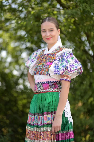 Словацький Фольклор Традиційна Жінка Костюм — стокове фото