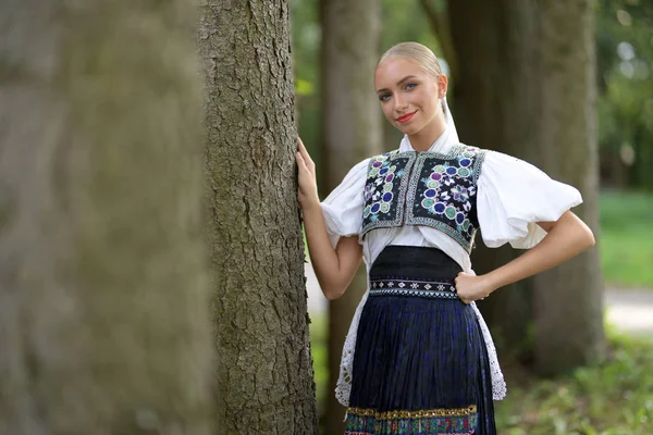 Slovenský Folklór Slovenské Folklorní Děvče — Stock fotografie