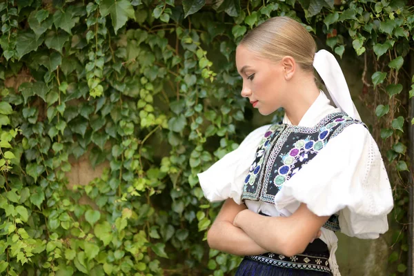 Slovak Folklore Slovakian Folklore Girl Posing Outdoors — Stock Photo, Image