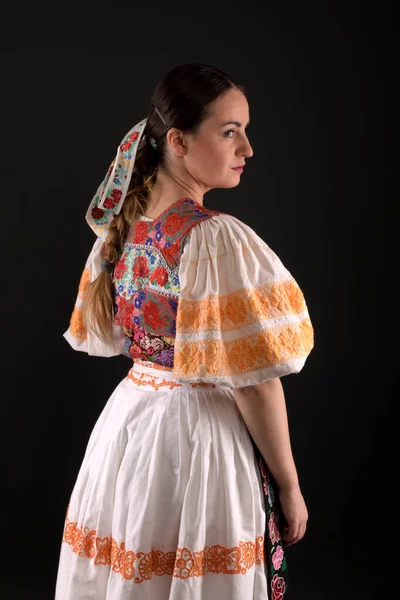 Slovenský Folklór Dívka Pózující Studiu — Stock fotografie