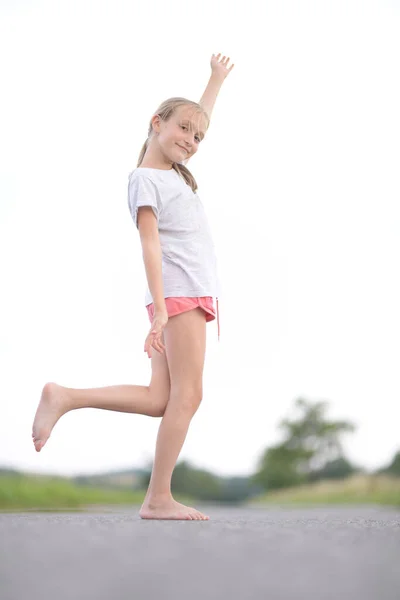 Young Blonde Girl Dancing Road — Stock Photo, Image