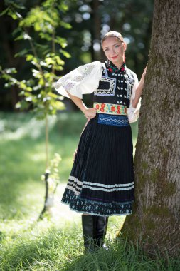 Slovak Halk Dansının bir parçası. Slovakça folklor.