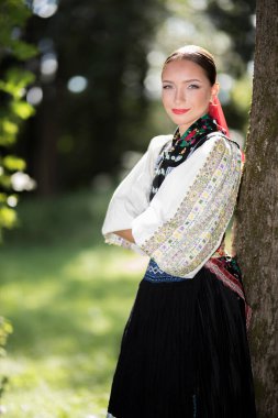 Slovak Halk Dansının bir parçası. Slovakça folklor.