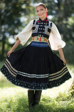 Slovak Halk Dansının bir parçası. Slovakça folklor.
