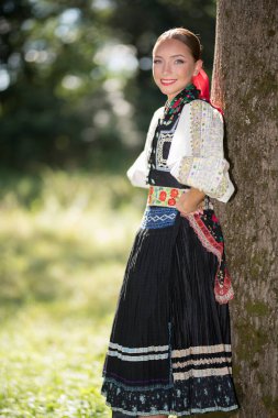 Slovak Halk Dansının bir parçası. Slovakça folklor.