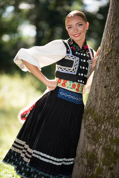 スロバキア民俗舞踊の断片 スロバキア民俗 — ストック写真
