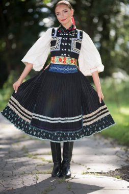 Slovak Halk Dansının bir parçası. Slovakça folklor.