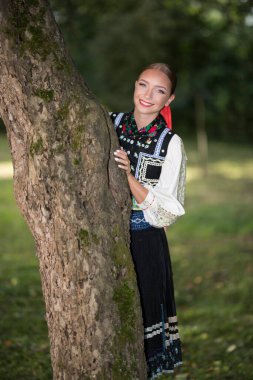 Slovak Halk Dansının bir parçası. Slovakça folklor.