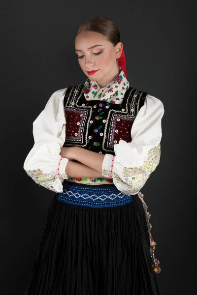 Szlovák Folklór Szlovák Folklór Lány Hagyományos Szlovák Népviselet — Stock Fotó
