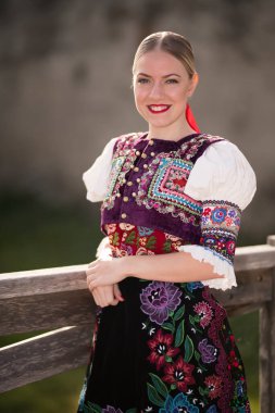 Slovakya folkloru. Geleneksel kıyafet. 