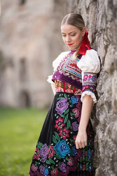 Slovakisk Folklore Traditionell Dräkt — Stockfoto