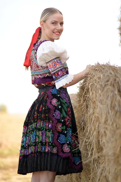 Slovakya folkloru. Geleneksel kıyafet. 