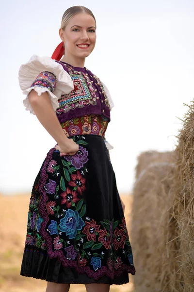 Slovakisk Folklore Traditionell Dräkt — Stockfoto