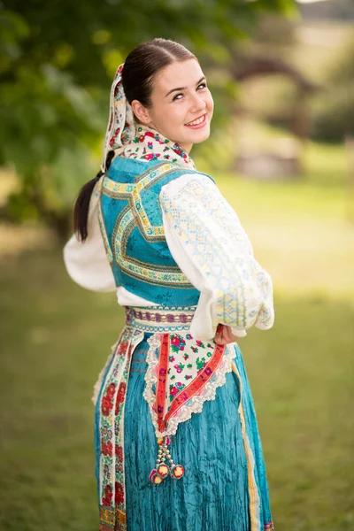 Folklore Eslovaco Chica Vestido Popular — Foto de Stock