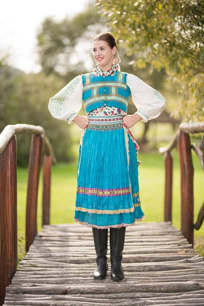 Jong Mooi Meisje Slovak Folk Jurk Slowaakse Folklore — Stockfoto