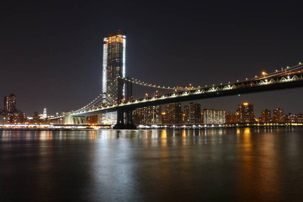 Night Manhattan bridge NY