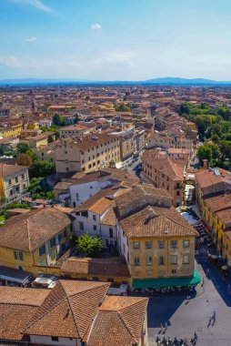 leaning tower Pisa eski şehir görünümünü.