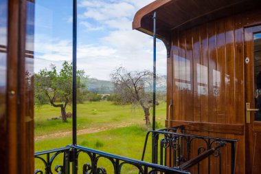 Bir tren görünümünden Nottingham için. Mallorca, İspanya