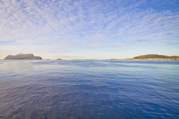 Panorama Del Paisaje Verano Noruega Río Piedras Montajes — Foto de Stock