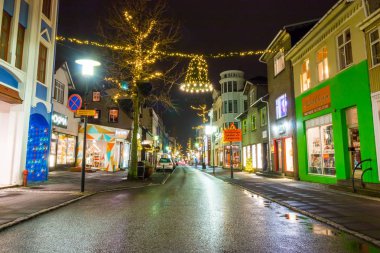 Reykjavik, İzlanda - 20 Kasım 2015: Sermaye (İzlanda'nın Reykjavik, Noel süsleri)