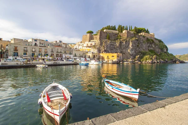 Sahil Lipari Adası, Sicilya, İtalya