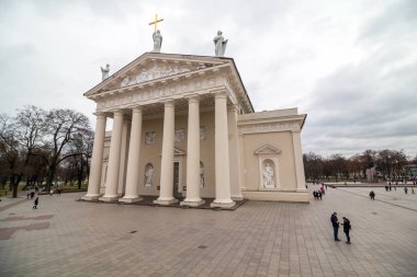 Vilnius, Litvanya - 4 Aralık 2015: Vilnius Katedrali ana Roma Katolik Katedrali Litvanya olduğunu.