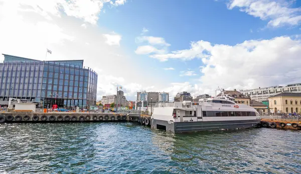 Oslo Noruega Julio 2015 Vista Panorámica Del Puerto Oslo Ayuntamiento — Foto de Stock