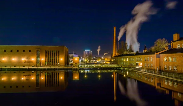 Tampere Finlandia Abril 2016 Edificios Industriales Tampere Por Noche Finlandia — Foto de Stock