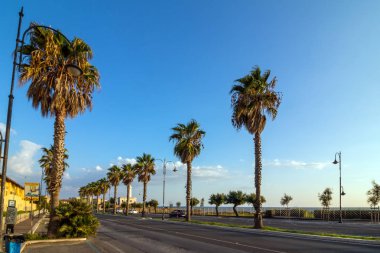 Anzio'da gün batımı, İtalya