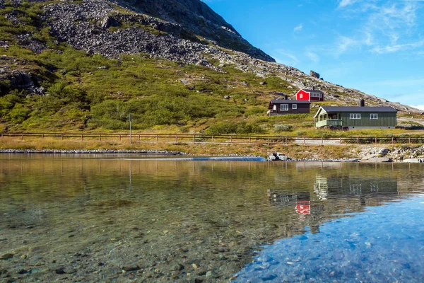 Panorama Van Het Zomer Landschap Noorwegen Rivier Stenen Mountings Trollstigen — Stockfoto
