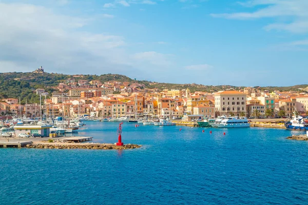 Feribot Tekne, Kuzey Sardunya, İtalya dan La Maddalena şehir görüntülemek