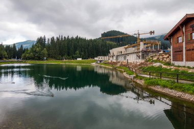 Chopok, Slovakya - 13 Ağustos 2017 : Otel Chopok istasyonunun yakınındaki Demnovsk dolina'da inşa edilmiştir