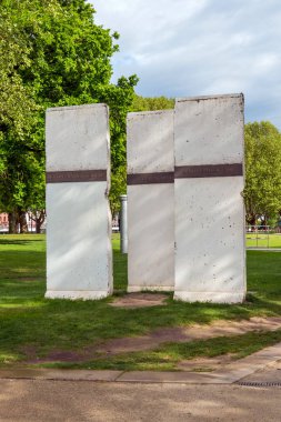 Koblenz, Almanya - 1 Mayıs 2018: Koblenz Berlin Duvarı'ndan geriye kalanlar, Almanya