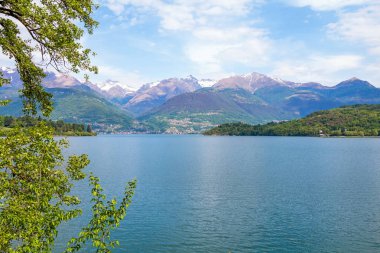 İtalya 'da tatiller-Italya 'nın en güzel gölünün bir görünümü, Lago di Como 