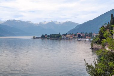 İtalya 'da tatiller-Italya 'nın en güzel gölünün bir görünümü, Lago di Como 