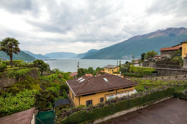 Talya Tatiller Italya Nın Güzel Gölünün Bir Görünümü Lago Como — Stok fotoğraf