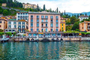 güzel Lago di Como-Bellagio kentinin Panoraması. Italya 'nın kuzeyinde, Lombardiya
