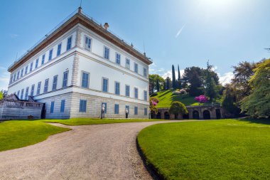 Mayıs ayında ünlü Italyan Gölü Como 'da Bellagio yakınlarındaki Villa Melzi ve bahçeleri