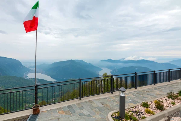 Balkon Van Italië Panorama Van Het Meer Van Lugano Bewolkte — Stockfoto