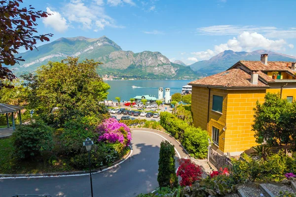 güzel Lago di Como-Bellagio kentinin Panoraması. Italya 'nın kuzeyinde, Lombardiya