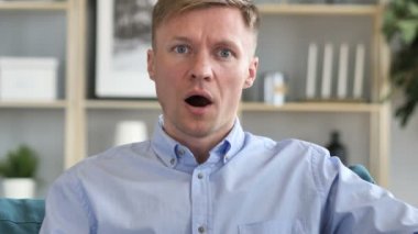 Merak hayran, sürpriz işadamı portresi